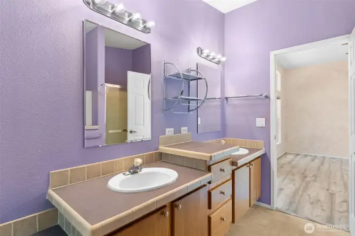 5 Piece Ensuite Bathroom
