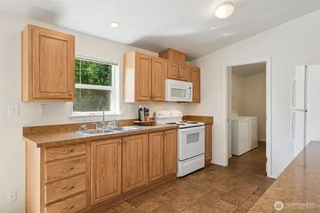 All appliances stay!