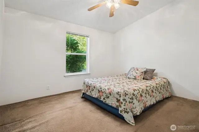 2nd spacious bedroom