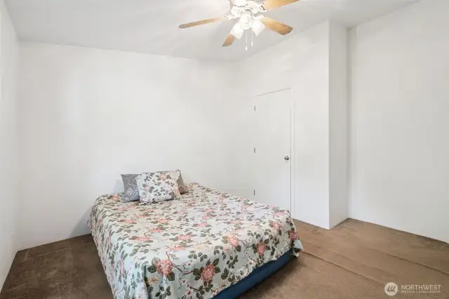 2nd spacious bedroom