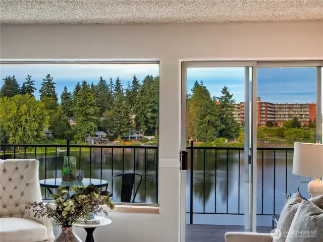 Uninterrupted waterfront scenery from the comfort of your living room.