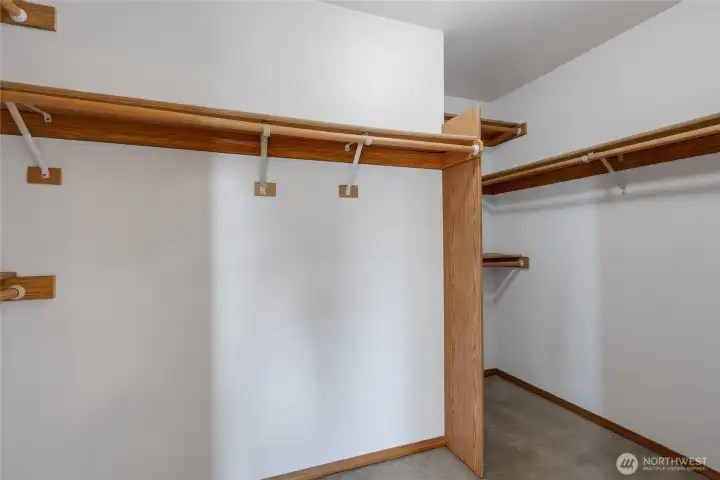 Primary Walk in Closet