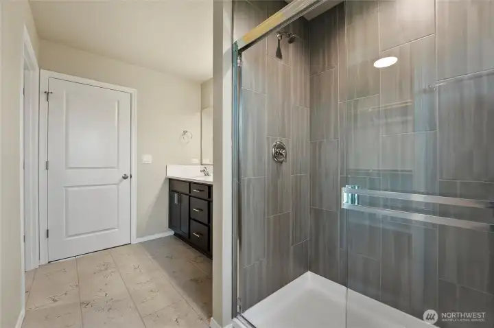 All images used are for illustrative purposes. In some cases it may not be possible to show photographs of the exact property, and we will utilize previous show home photography or photograph of another similar property. Images are for guidance only and may not necessarily represent a true and accurate depiction of the condition of property.