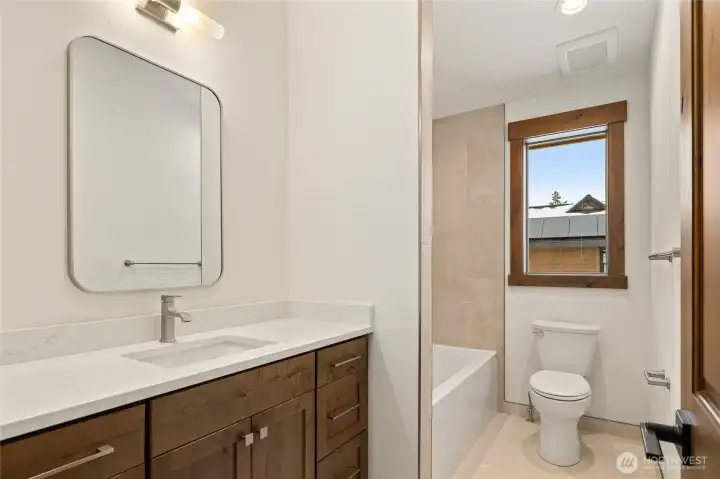 Full bath upstairs