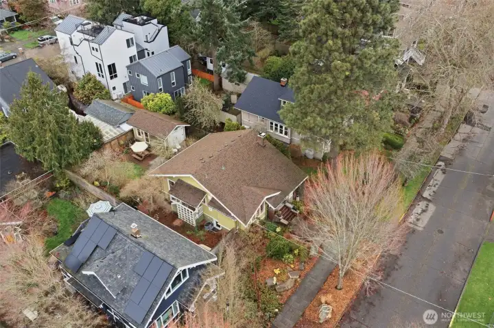 Set on a quiet, tree-lined street in Ballard's Whittier Heights- ideal for walkability to restaurants and shops.