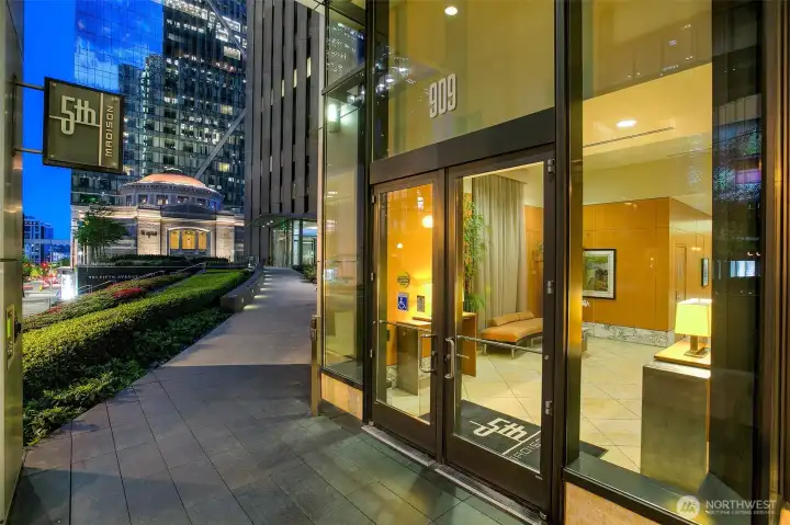 Welcome to 5th & Madison.