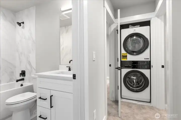 Upper Level Bath / Laundry