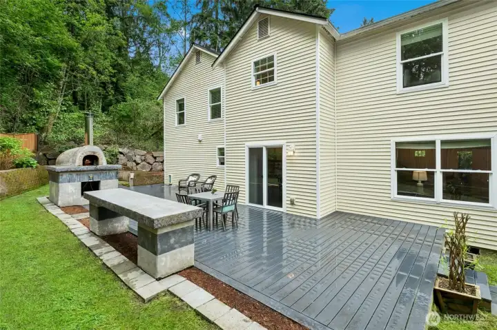 Entertainment-sized deck made for outdoor living