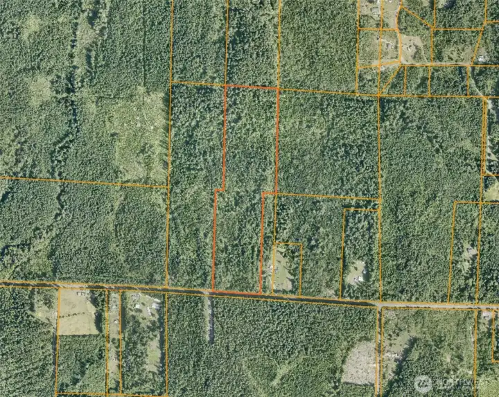 Boundary lines are not survey-accurate and are intended for reference only.