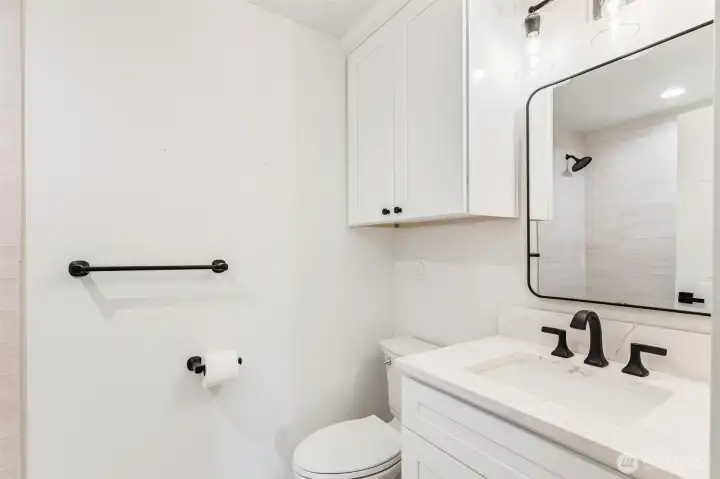 Hallway bath Hallway bath