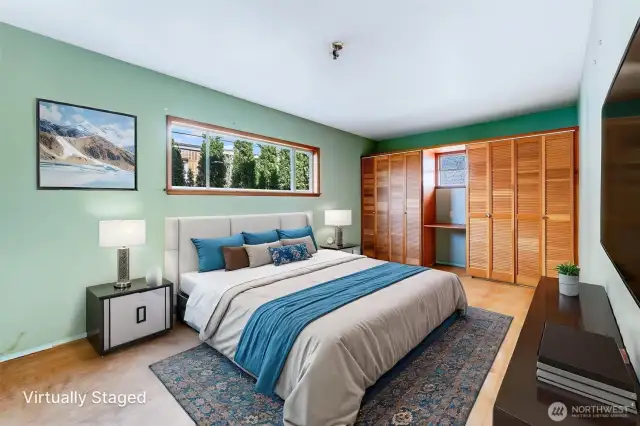 Expansive primary bedroom. Virtually staged.