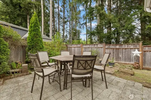 Patio Furniture Stays