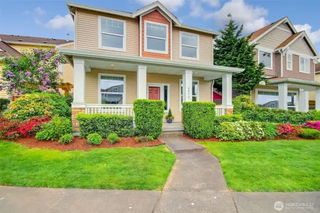 Wonderful 4 bedroom, 2.5 bath home in the gated neighborhood of Verona at Lakeland.