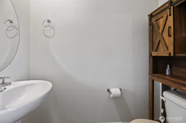 Downstairs 1/2 Bath