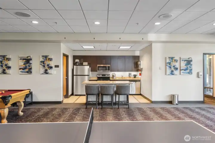 Full-service building offering luxury amenities and 24-hour concierge.