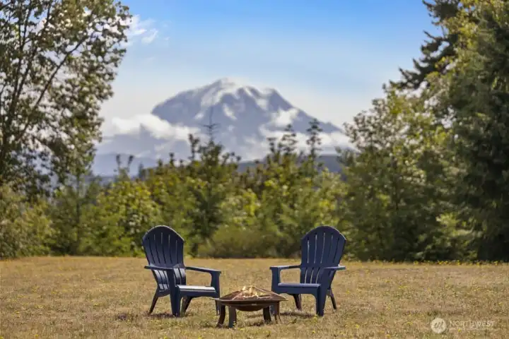You’ll never tire of the scenery or the wildlife.