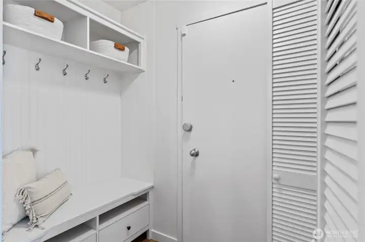 Built in Entry for extra storage