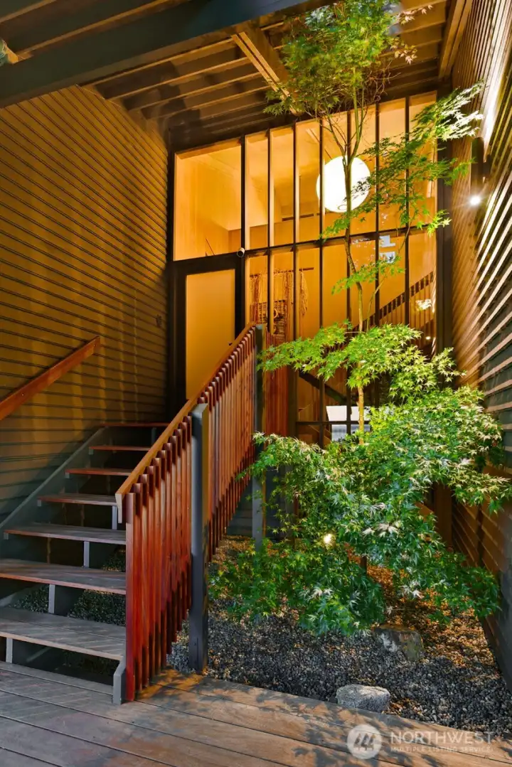 A Striking entry welcomes your guests. A Striking entry welcomes your guests.