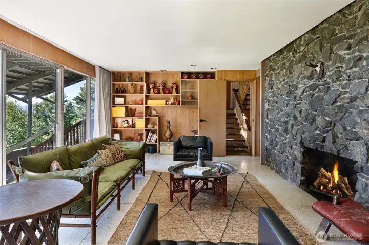 Another extra large gas fireplace. Another extra large gas fireplace.