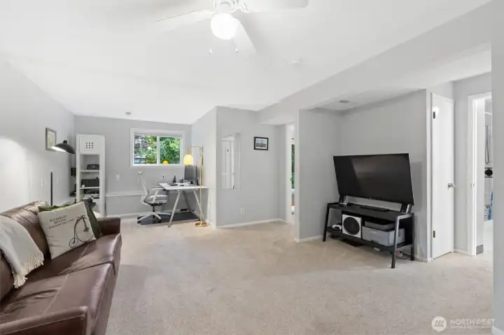 Secondary living room