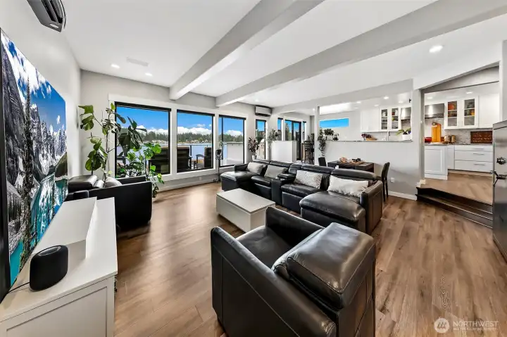 Well appointed living area with views all around. Well appointed living area with views all around.
