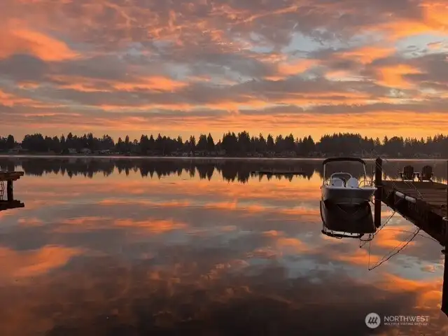 Enjoy sunrises like you've never seen! Enjoy sunrises like you've never seen!