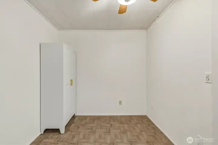 Bedroom 3/office/bonus