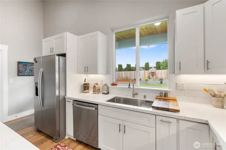 Stainless Steel Appliances with Large Drop-in Sink