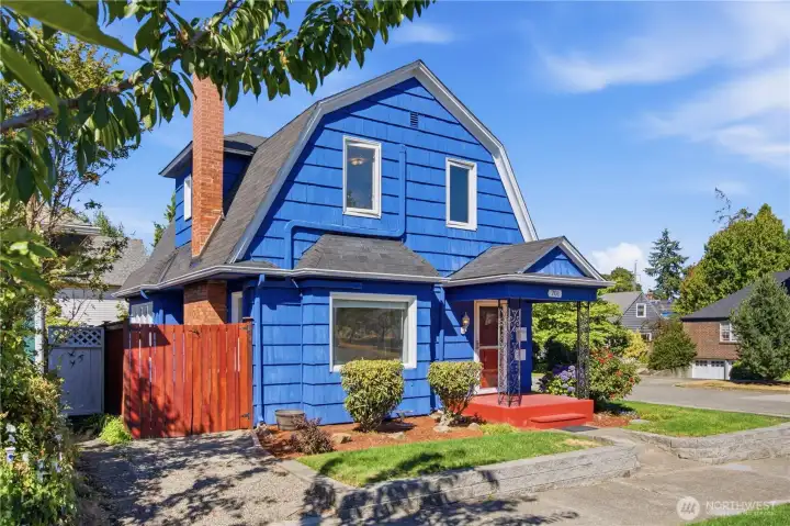Dutch Colonial