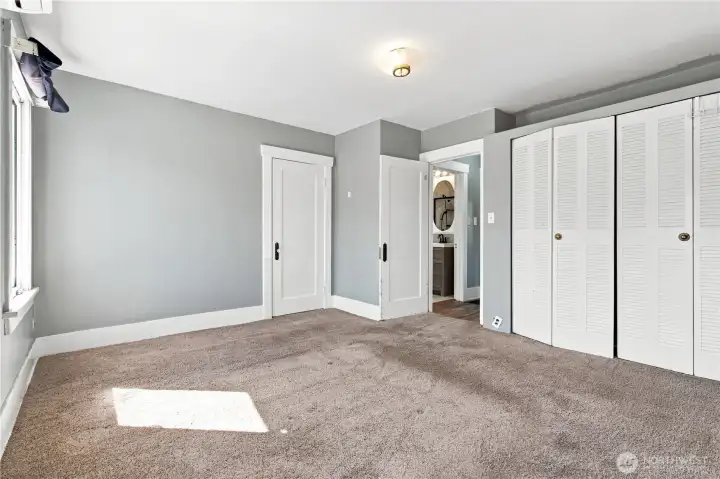 2nd Bedroom Unstaged