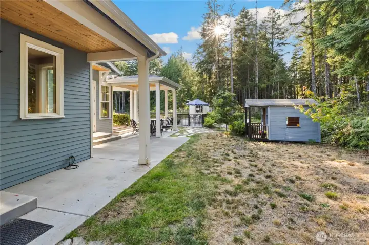 This area backs up to  neighboring Woods & Meadows
