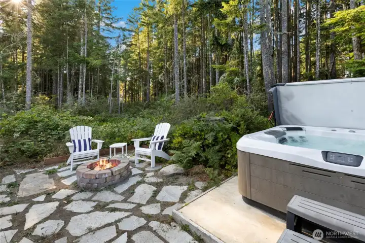Evenings by the firepit, and a soak in the hot tub!