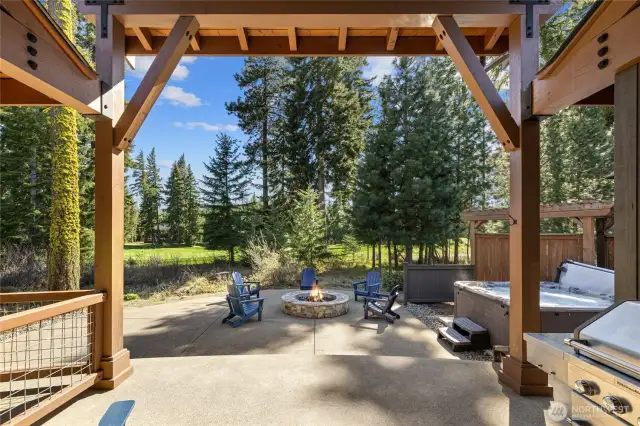 Covered outdoor living space. Facing south on the 18th hole of Prospector