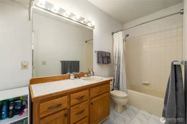 Full bath in basement