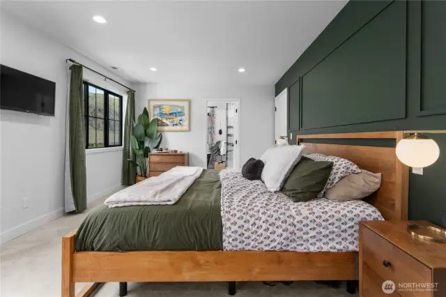 Primary Suite with views of the Columbia River