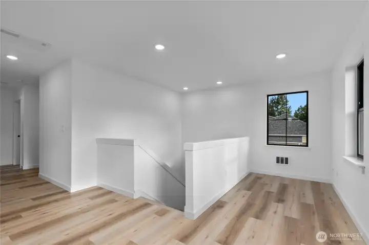 Open landing area - great for nook space