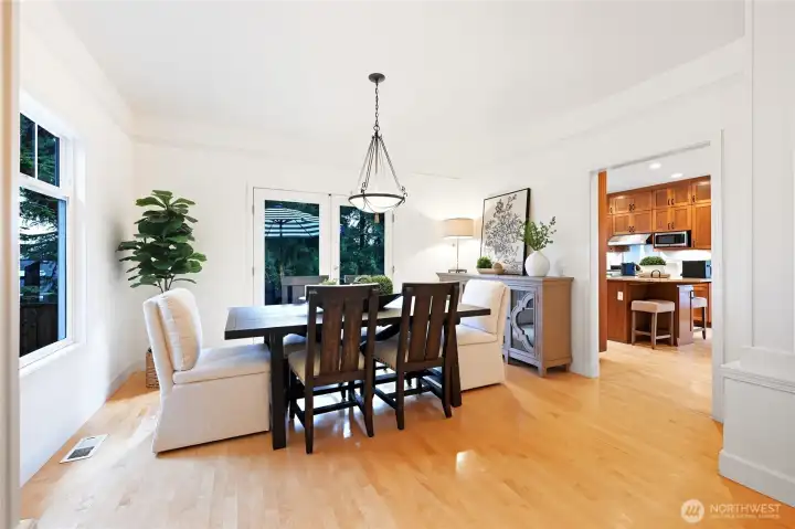 Classic styling, with deck off dining room.