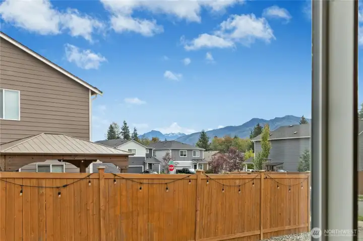 Look at the views of the mountains!
