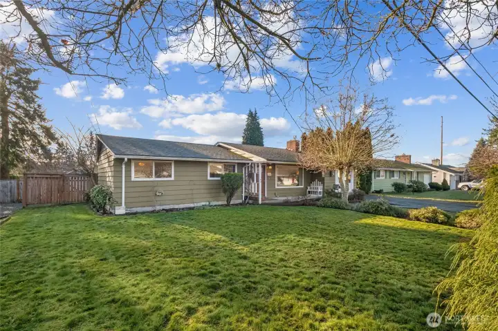 Looking at the home from another perspective. Good sized lot at 9799 sq ft with mature plantings. Great street near Bridgeport and it has a 77 Walkscore. You are less than 5 minutes from Homegoods, Trader Joes, Harbor Greens and other great stores!