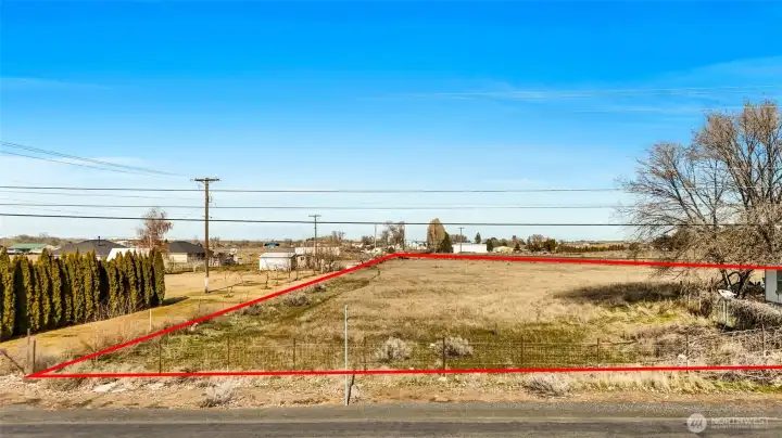 With your agent who schedules an appointment, you can walk the fence line all the way to the tip of the property.