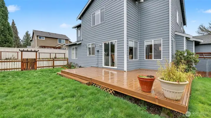 Large entertaining deck