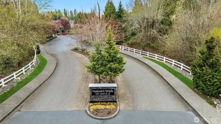 A wonderful community in Bothell with a country lane front entry into the complex.  If you are looking for a real nice main level condo / townhome - this is the one. It has been totally remodeled and ready for the next owner to enjoy!