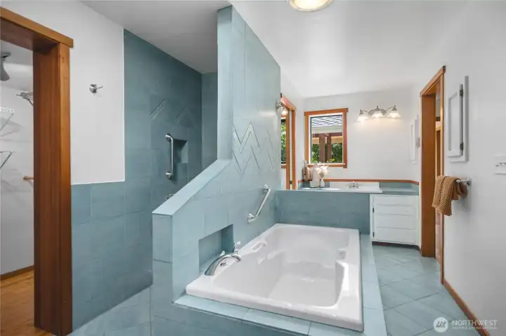 Primary Bath with Heated Floors