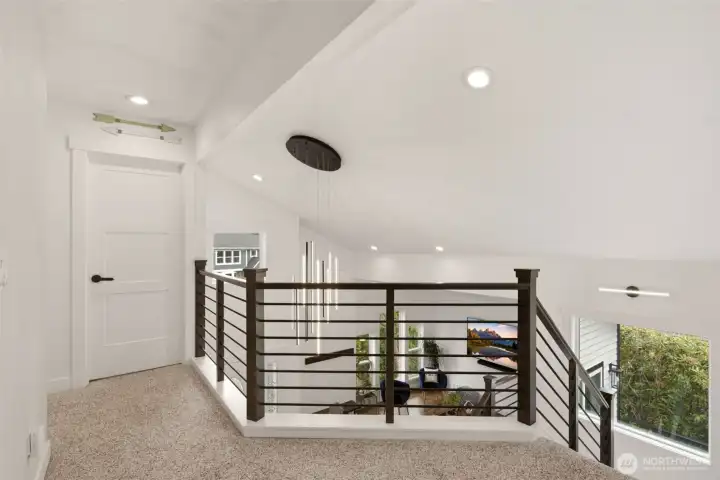 2nd Floor Landing