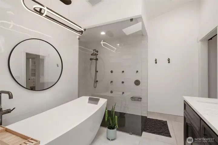 Primary 5 Piece Bath