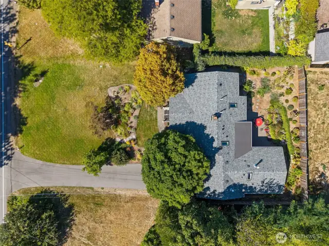 Overhead view of this neat and tidy property.