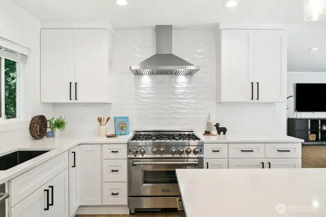 A delightful inspiring chefs kitchen for those wonderful meal preperations.