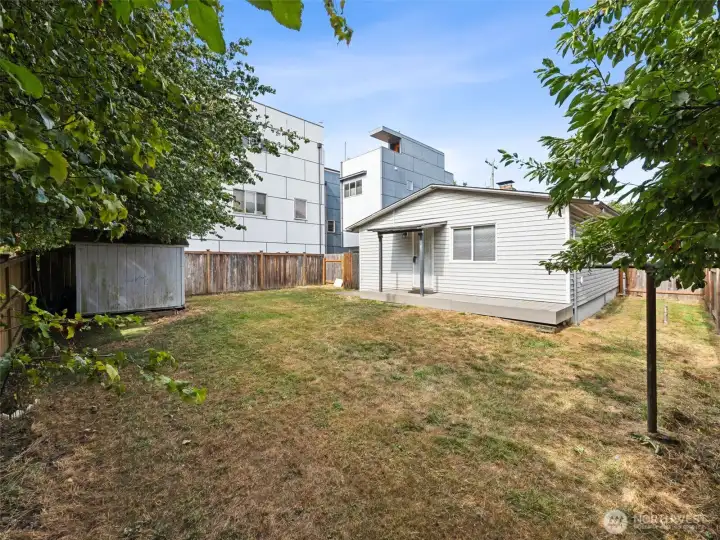 The back unit has a private yard with deck and outbuildings and is fully fenced.