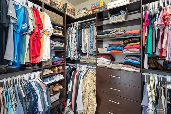 Walk-in-closet