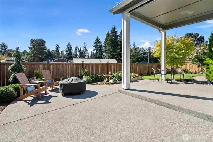 Patio equiped with outlet for hot tub
